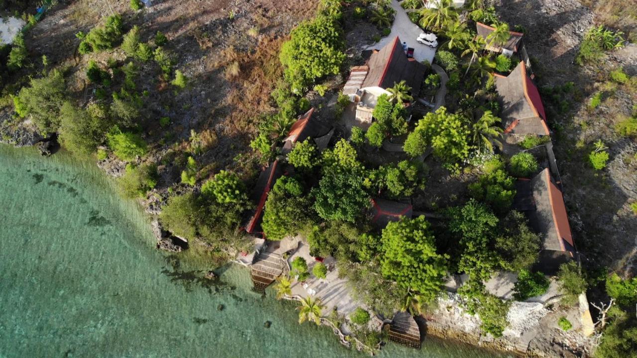 Moalboal T Breeze Coastal Resort Exteriör bild